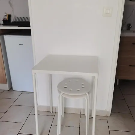 1 - Metro Europe روان